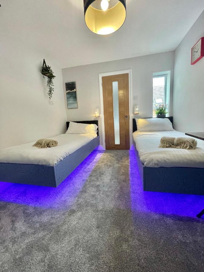 Cloud9 Guest House - By Coastline Retreats - Newly Renovated, Beautiful Ensuite Rooms Near Seafront In Town Centre, Netflix, Superfast Wifi, Communal Kitchen Борнмът Екстериор снимка