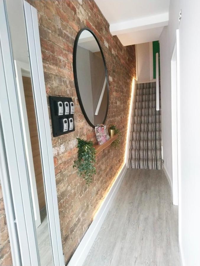 Cloud9 Guest House - By Coastline Retreats - Newly Renovated, Beautiful Ensuite Rooms Near Seafront In Town Centre, Netflix, Superfast Wifi, Communal Kitchen Борнмът Екстериор снимка