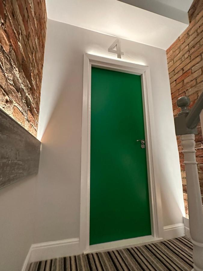 Cloud9 Guest House - By Coastline Retreats - Newly Renovated, Beautiful Ensuite Rooms Near Seafront In Town Centre, Netflix, Superfast Wifi, Communal Kitchen Борнмът Екстериор снимка